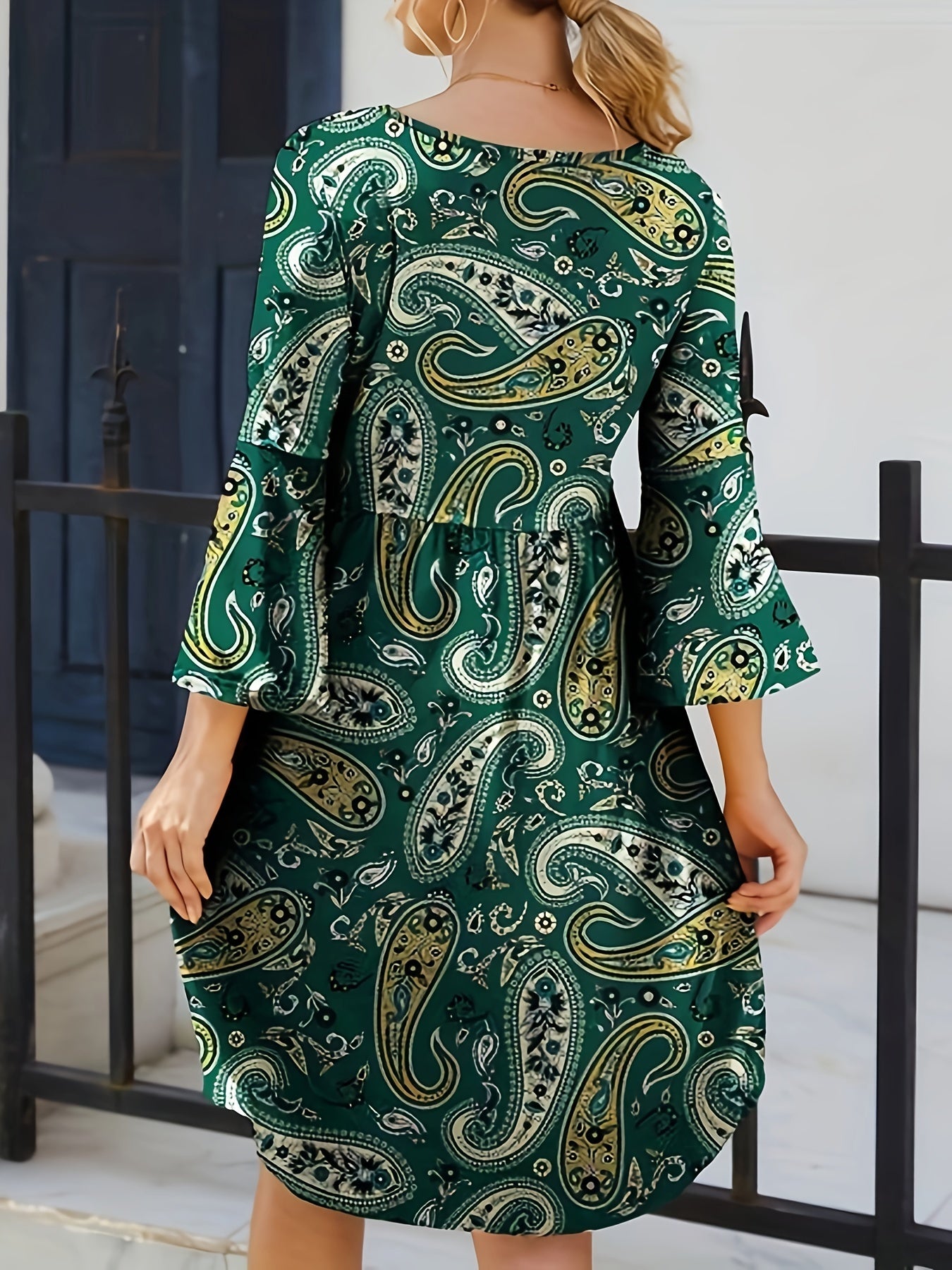  Boho Paisley Print Bell Sleeve Dress