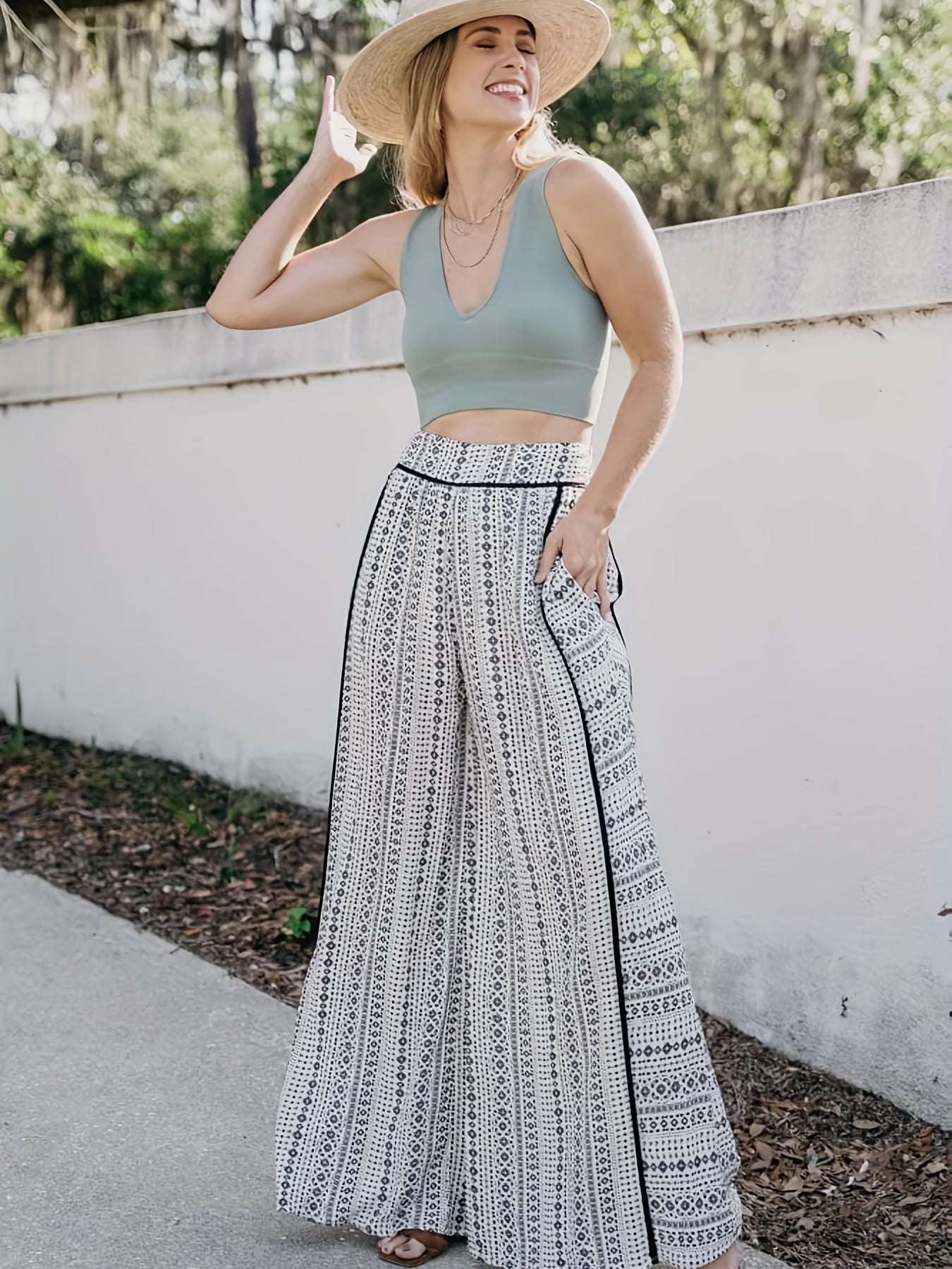  Wide Leg Geometric Print Pants with Pockets