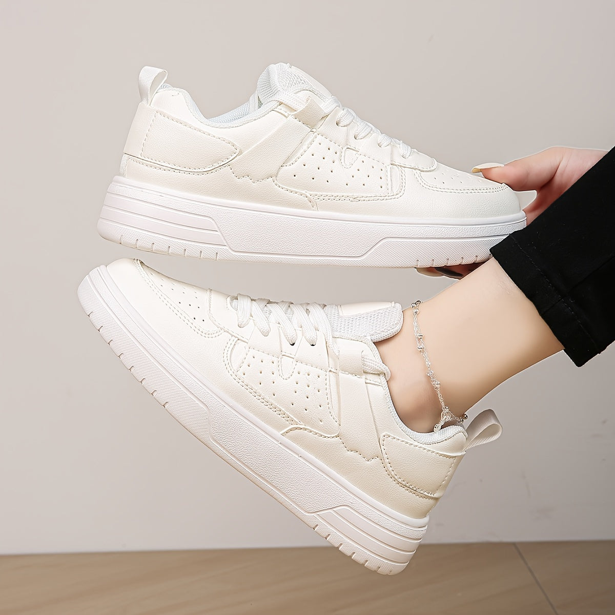 Women's Faux Leather Skate Shoes Lightweight & Versatile Sneakers