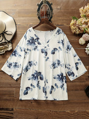  Floral Print V Neck T-shirt