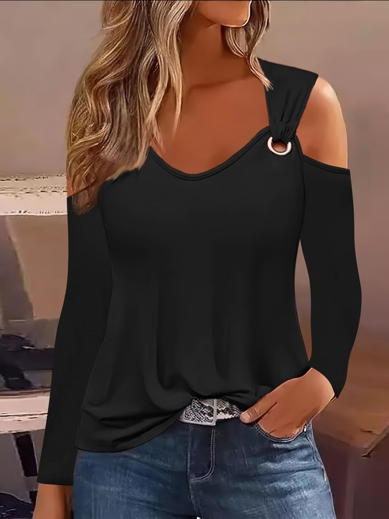  Solid Grommet Cold Shoulder Long Sleeve Top