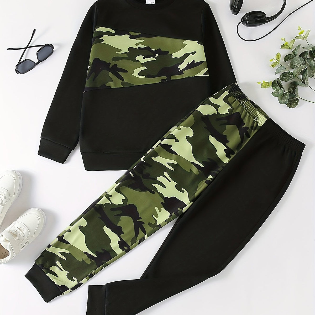 Boy's 2pcs Cartoon Letter Camo Sweatshirt & Sweatpants Set