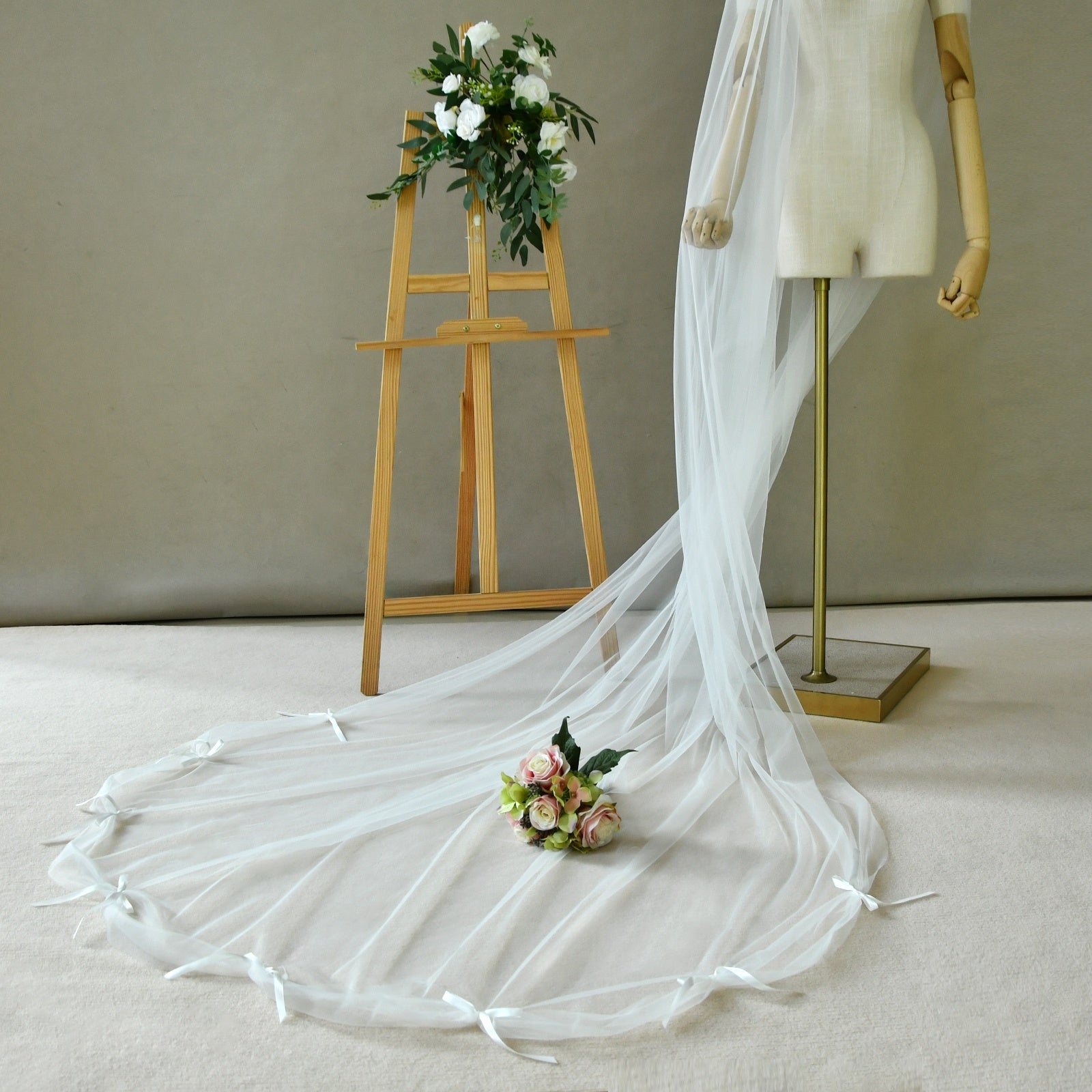 Cathedral Train Bridal Veil with Bow Long Train Wedding Headpiece