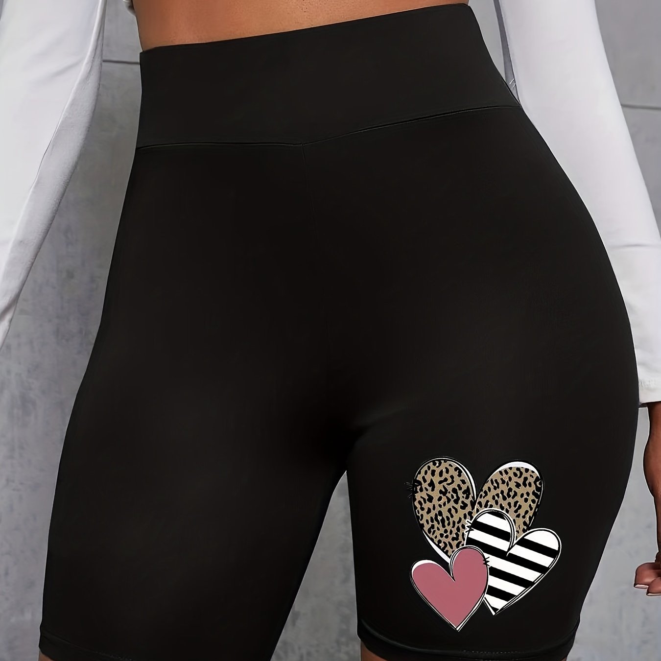  Hearts Print High Rise Stretch Biker Shorts