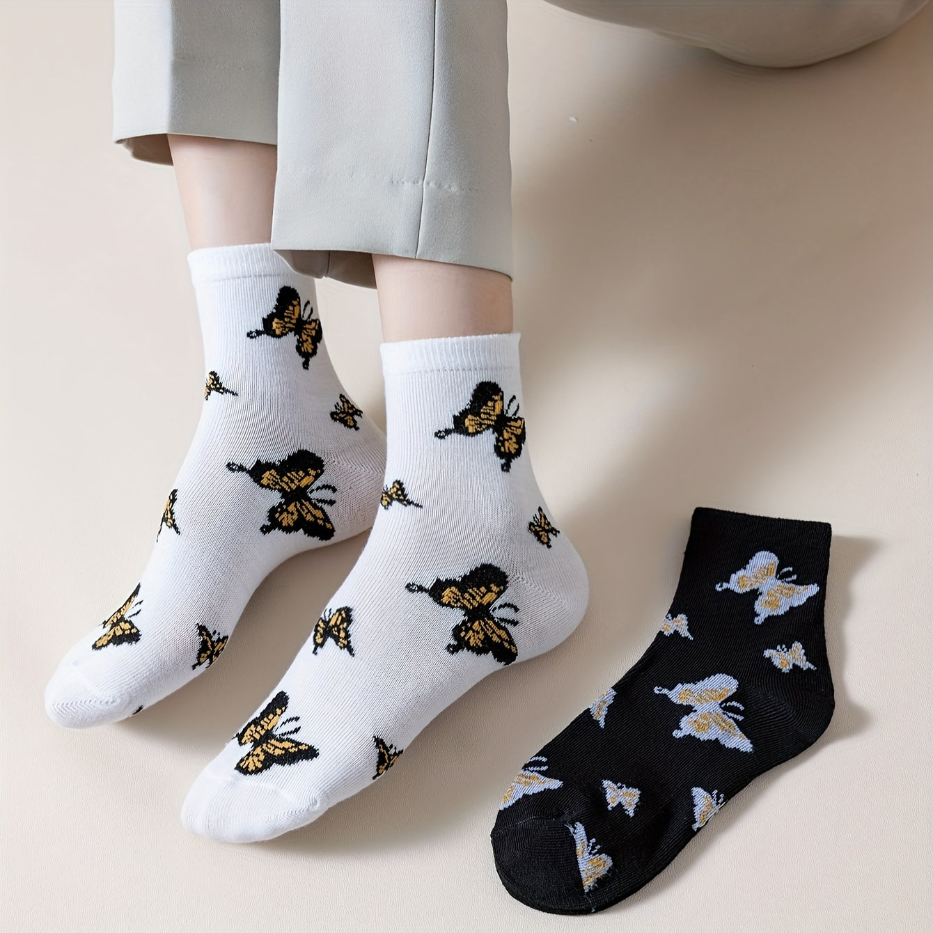 6 Pairs Butterfly Print Socks Comfy & Breathable Mid Tube Women's Stockings