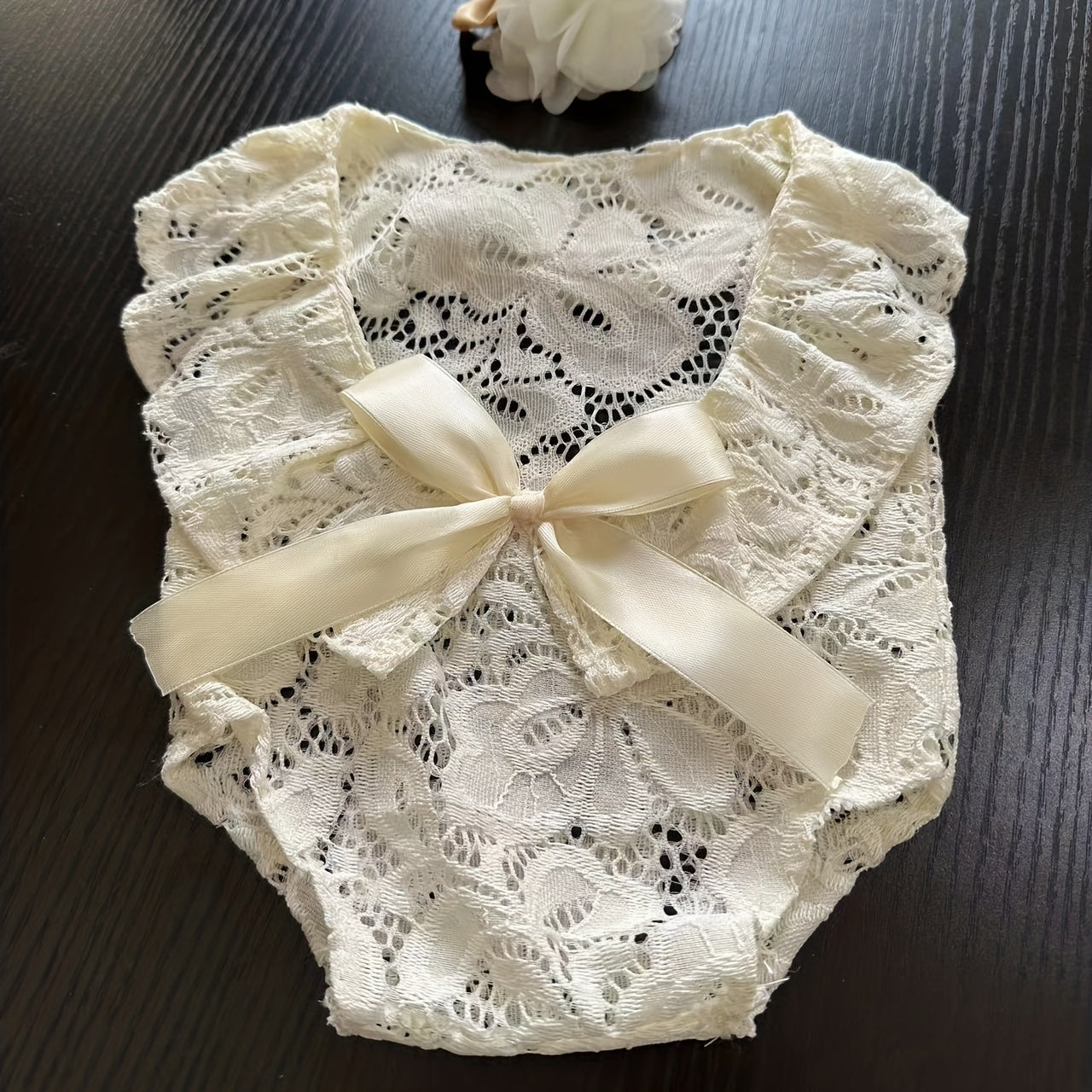 Cute 0-3M Baby Bow Lace Outfit, Ideal for Photoshoots