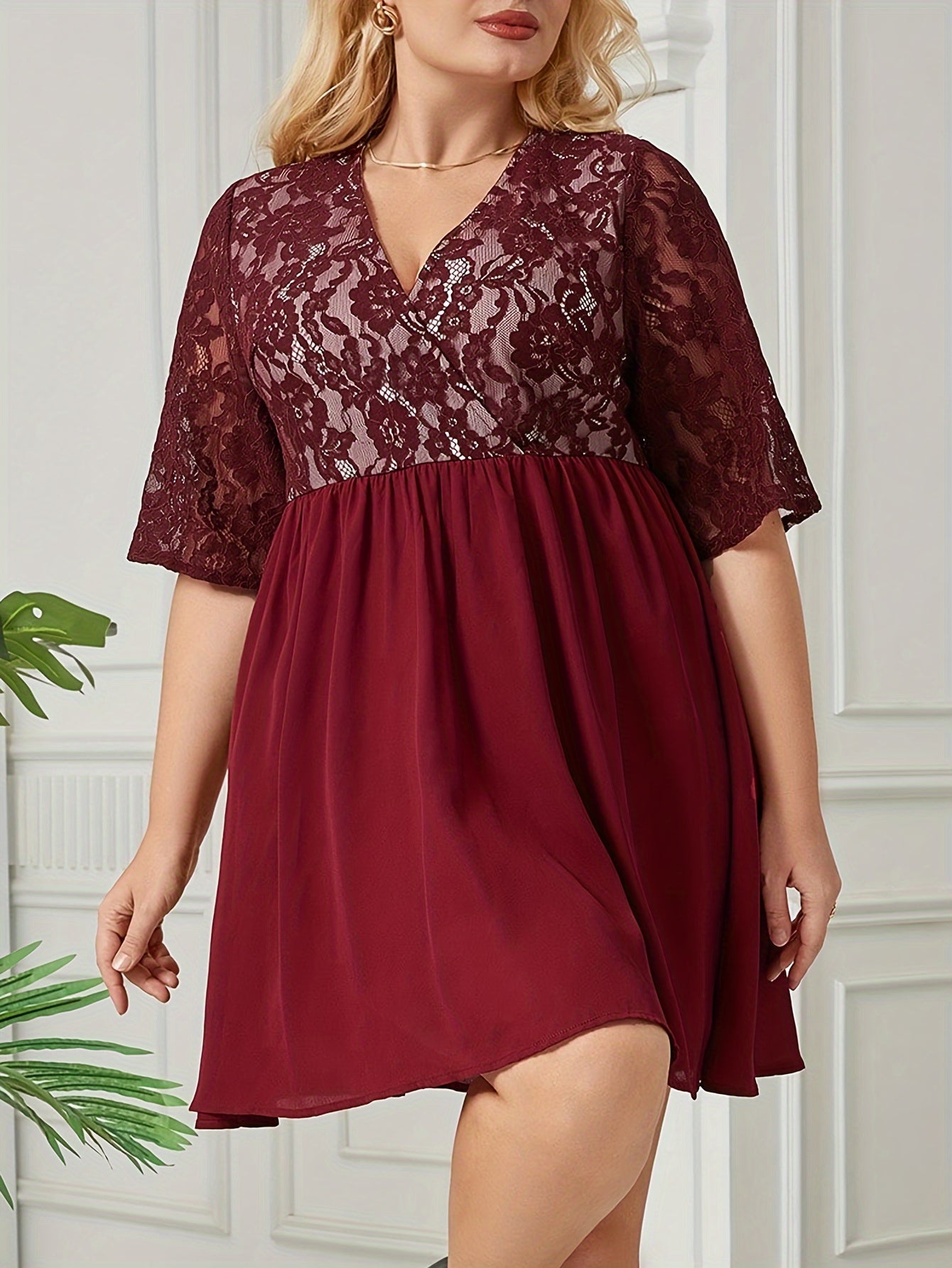  Solid Contrast Lace Mini Dress