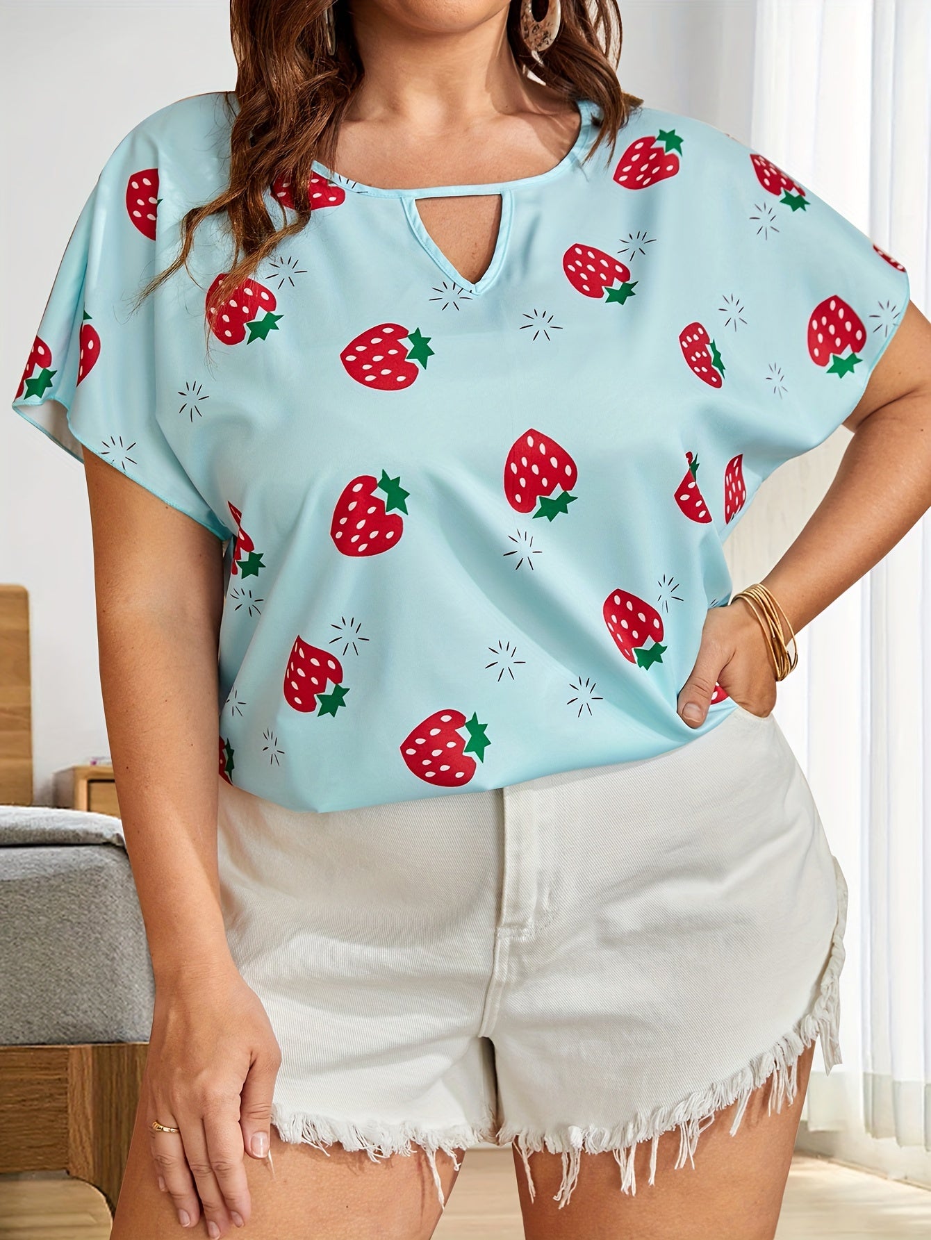  Strawberry Print Notched Blouse