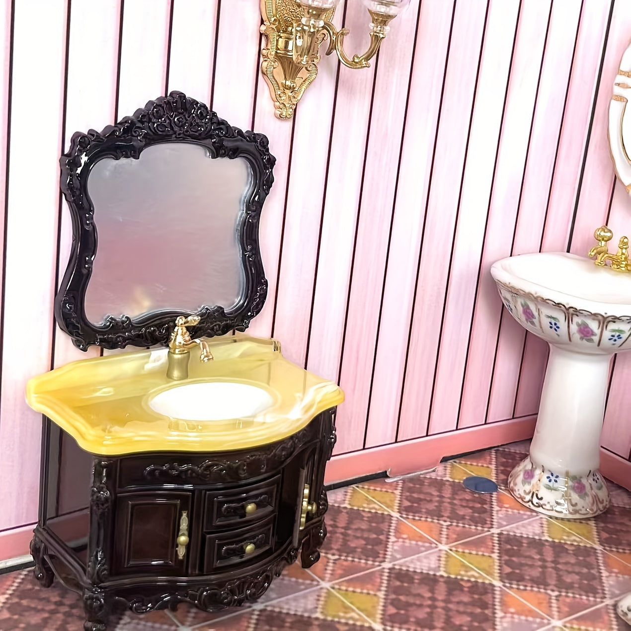 Vintage Bathroom Vanity Set with Drawers and Mirror Film Protector