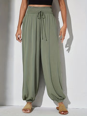 Women's Plus Solid Shirred Waist Drawstring High Rise Joggers