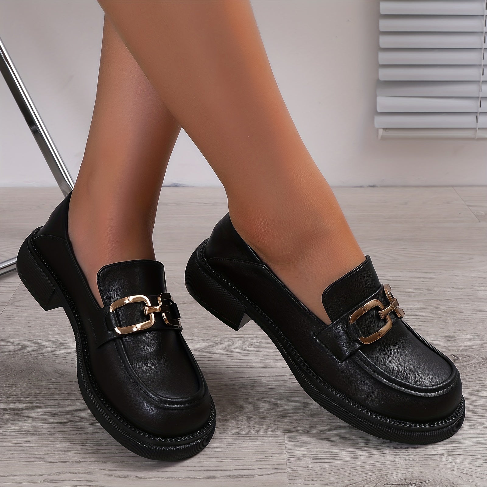 Women's Metal Decor Chunky Heel Loafers Slip On British Comfortable Shoes