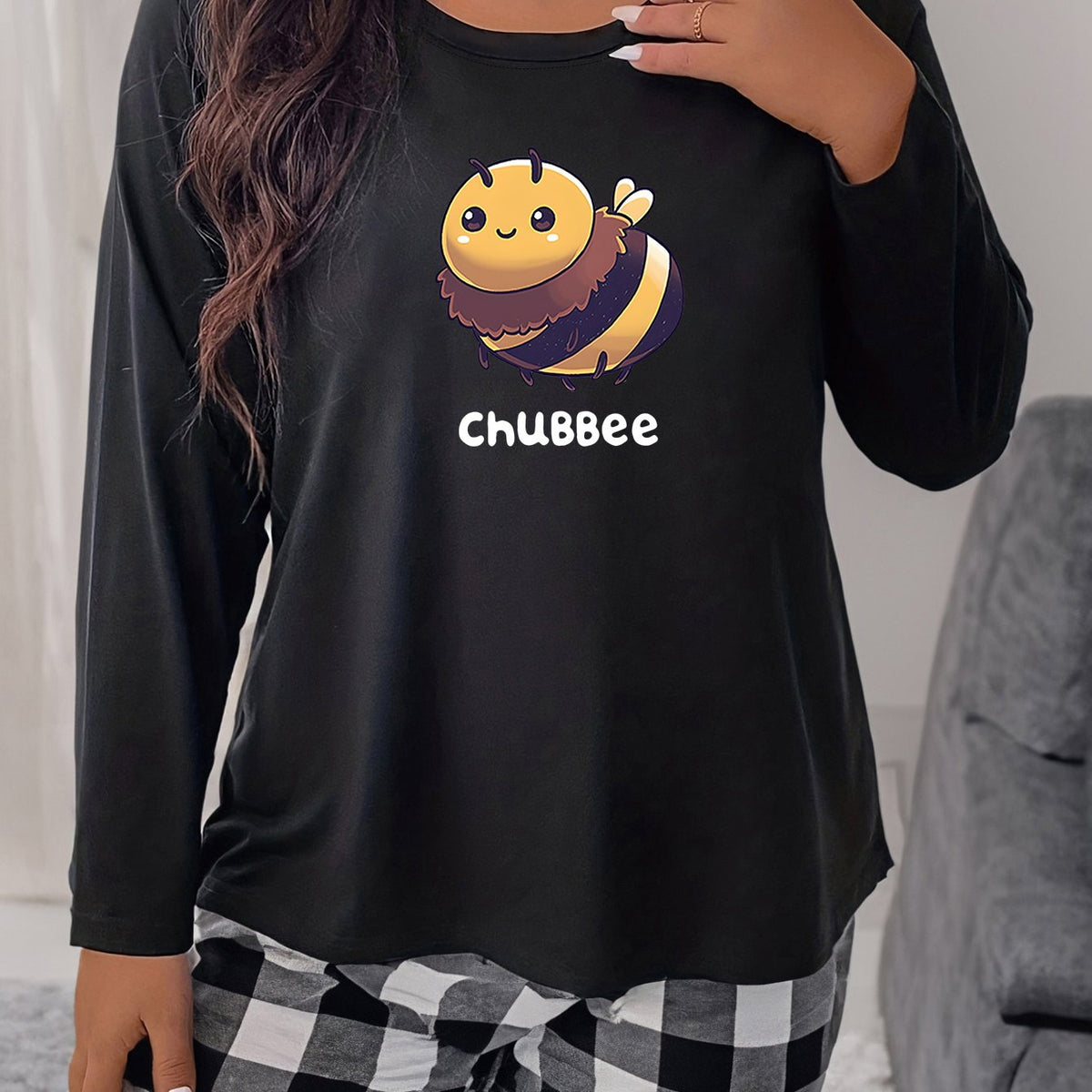  Cartoon Bee & Letter Print Long Sleeve Sleepwear Top