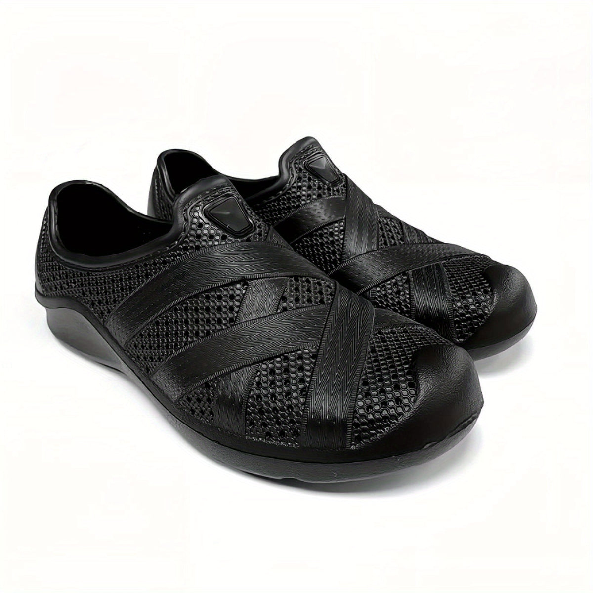 Men's Slip On Garden Shoes Round Toe Flat Beach Shoes Summer