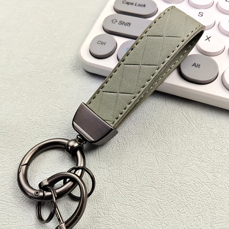 PU Leather Car Keychain with Anti Lost D Ring Key Chain for Men Women