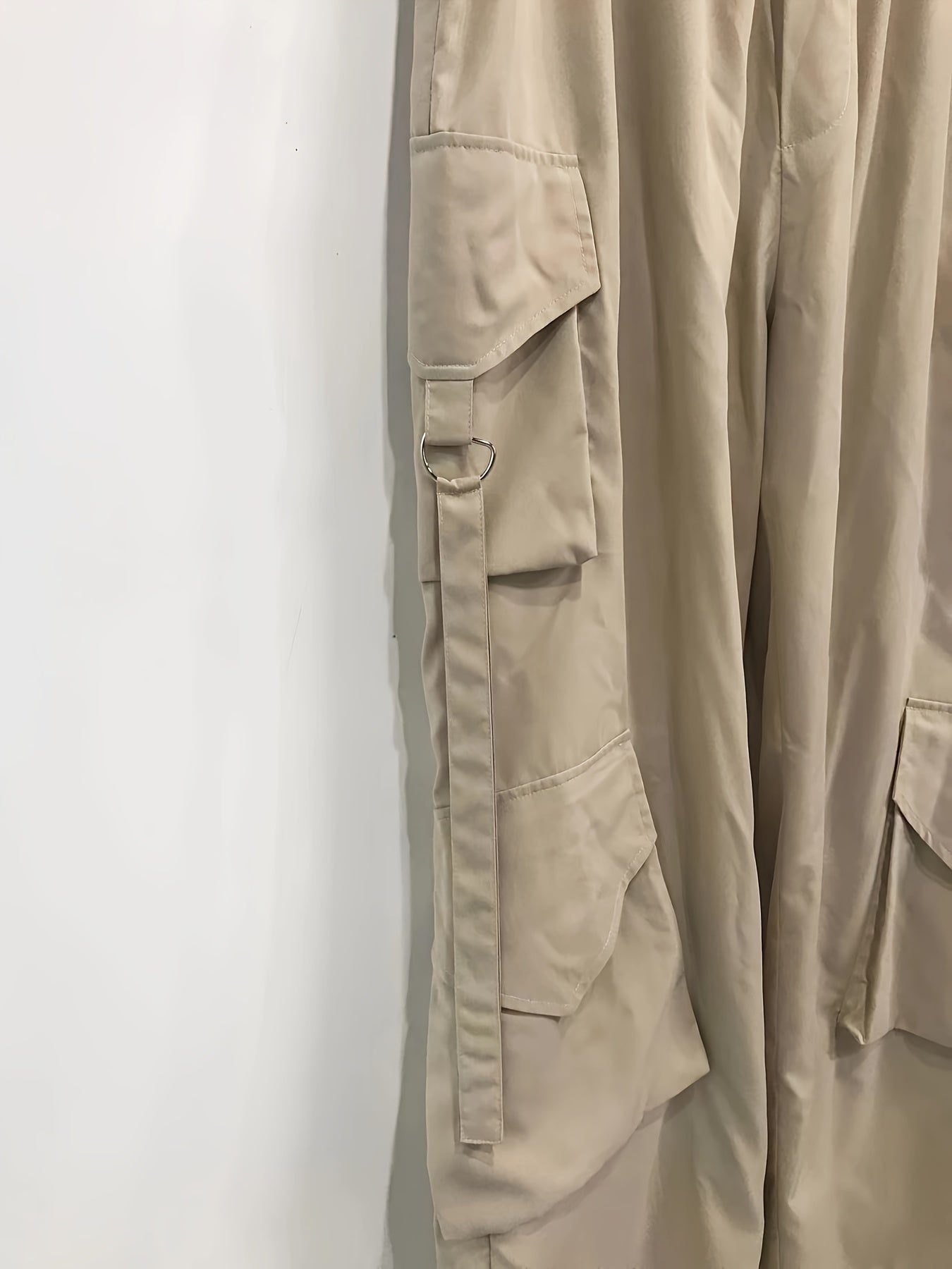  High Rise Wide Leg Cargo Trousers