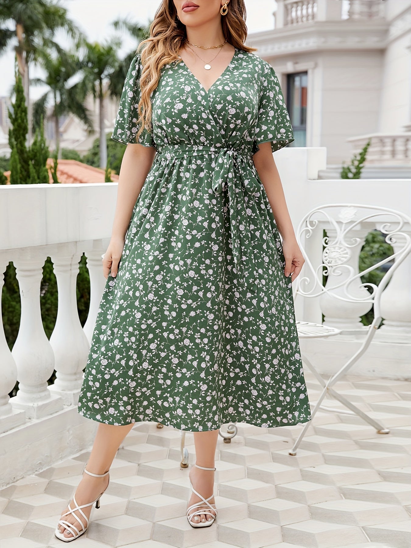  Ditsy Print Short Sleeve Surplice Neck Dress With Belt