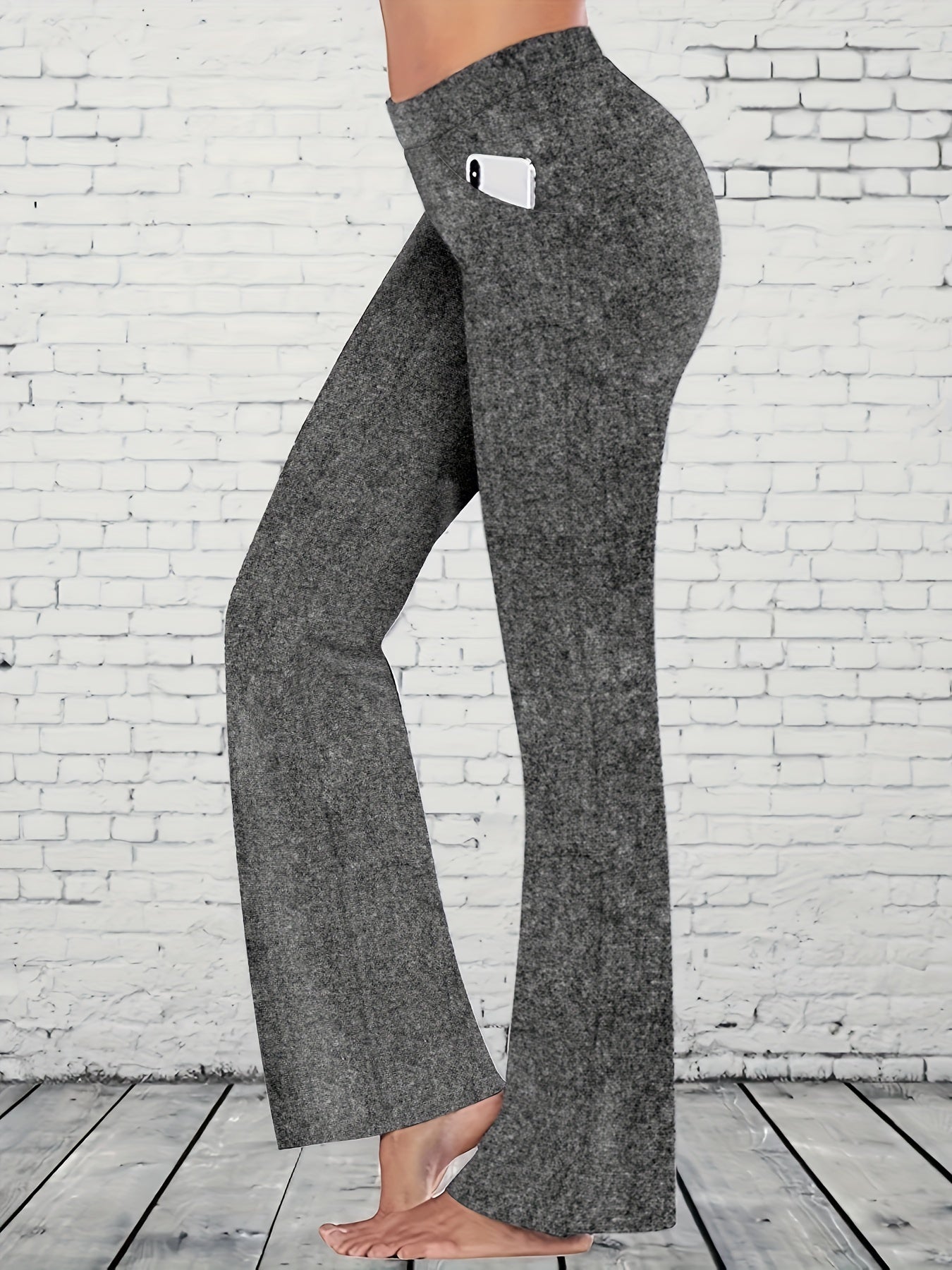 Women's Plus Solid High Rise Flared Leg Pants