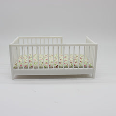 1:20 Scale Crib Model with Fence, Charming Dollhouse Accessory