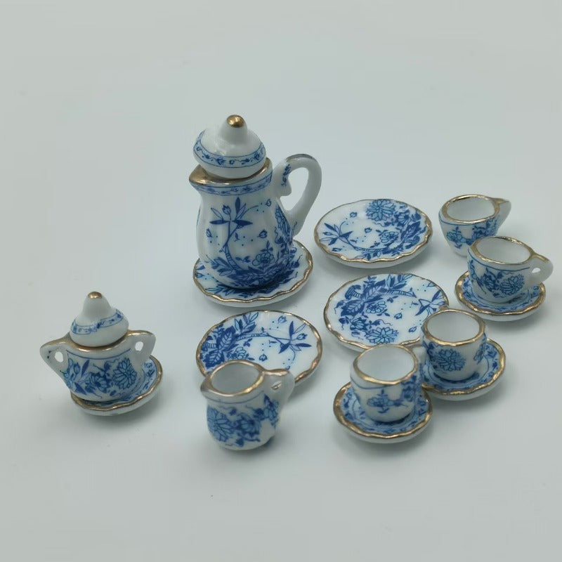 Ethnic Style Ceramic Dollhouse Tea Set with Cloth, Ideal for Mini Food Games