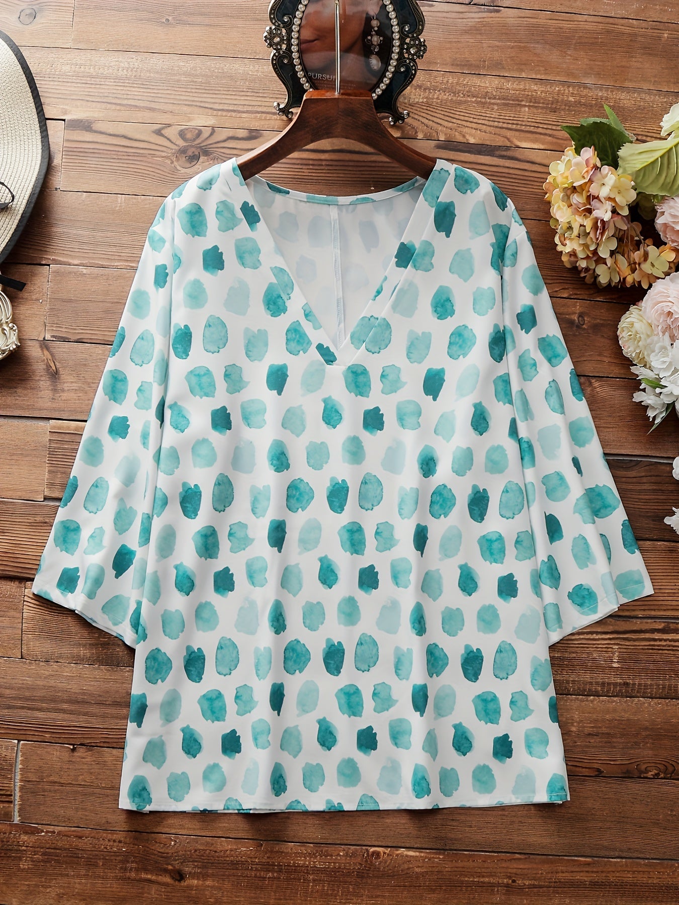  Floral Print V Neck T-shirt