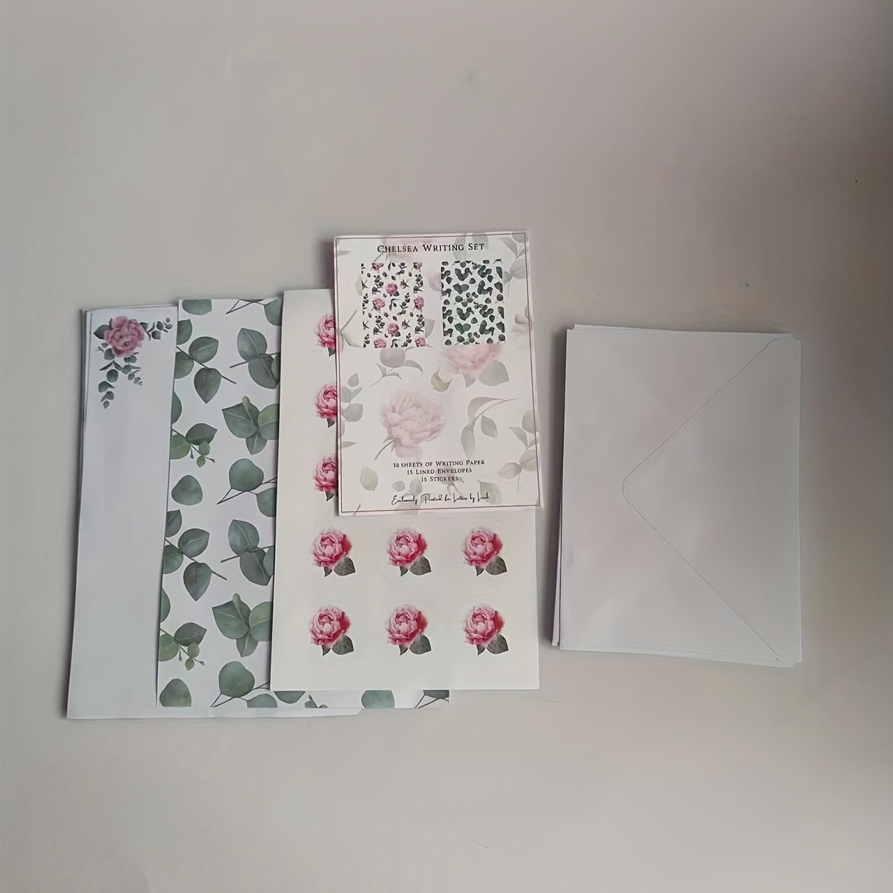 Chelsea Writing Set: 15 Envelopes, 30 Writing Paper, 15 Labels