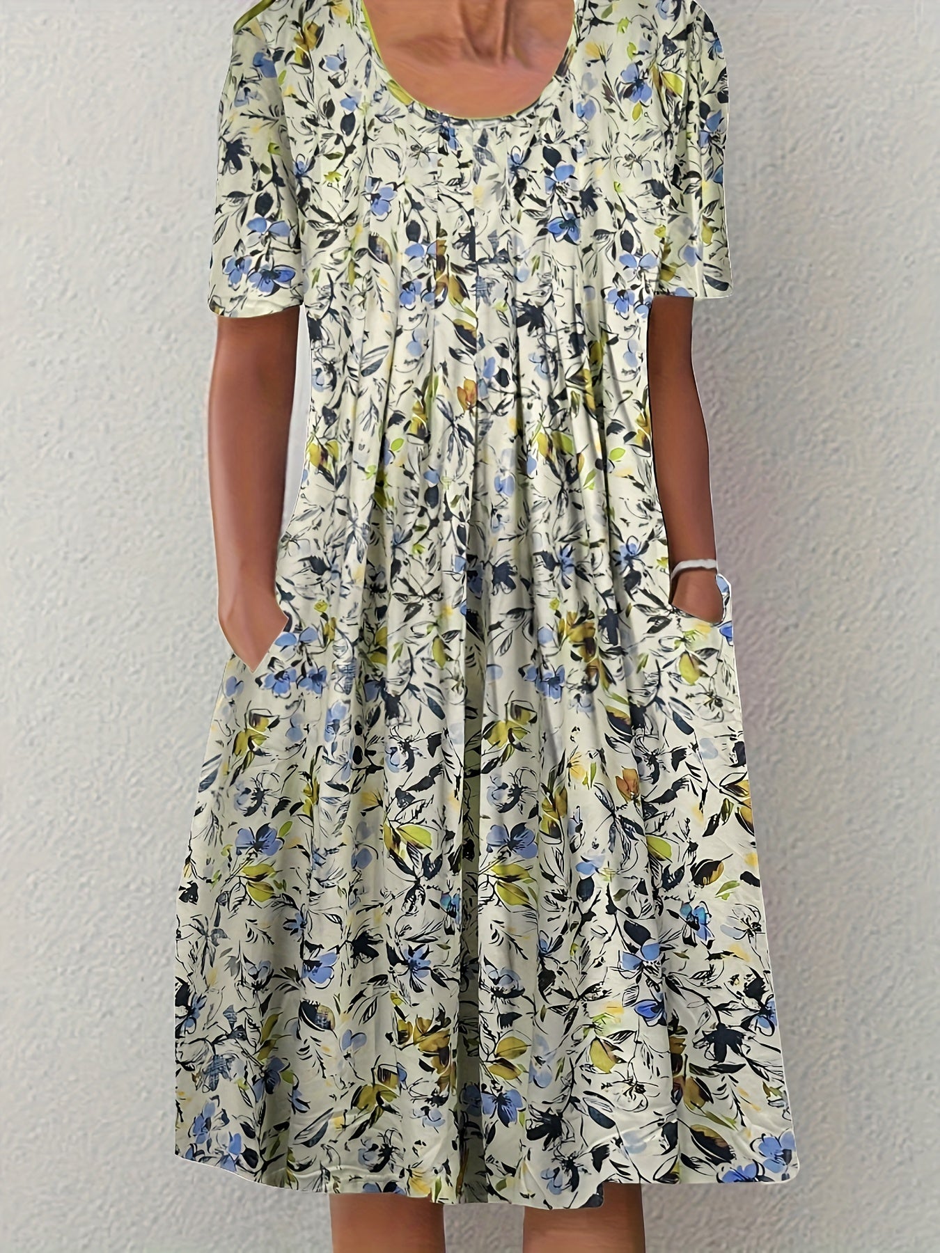 Floral Print Pleated Short Sleeve Dress