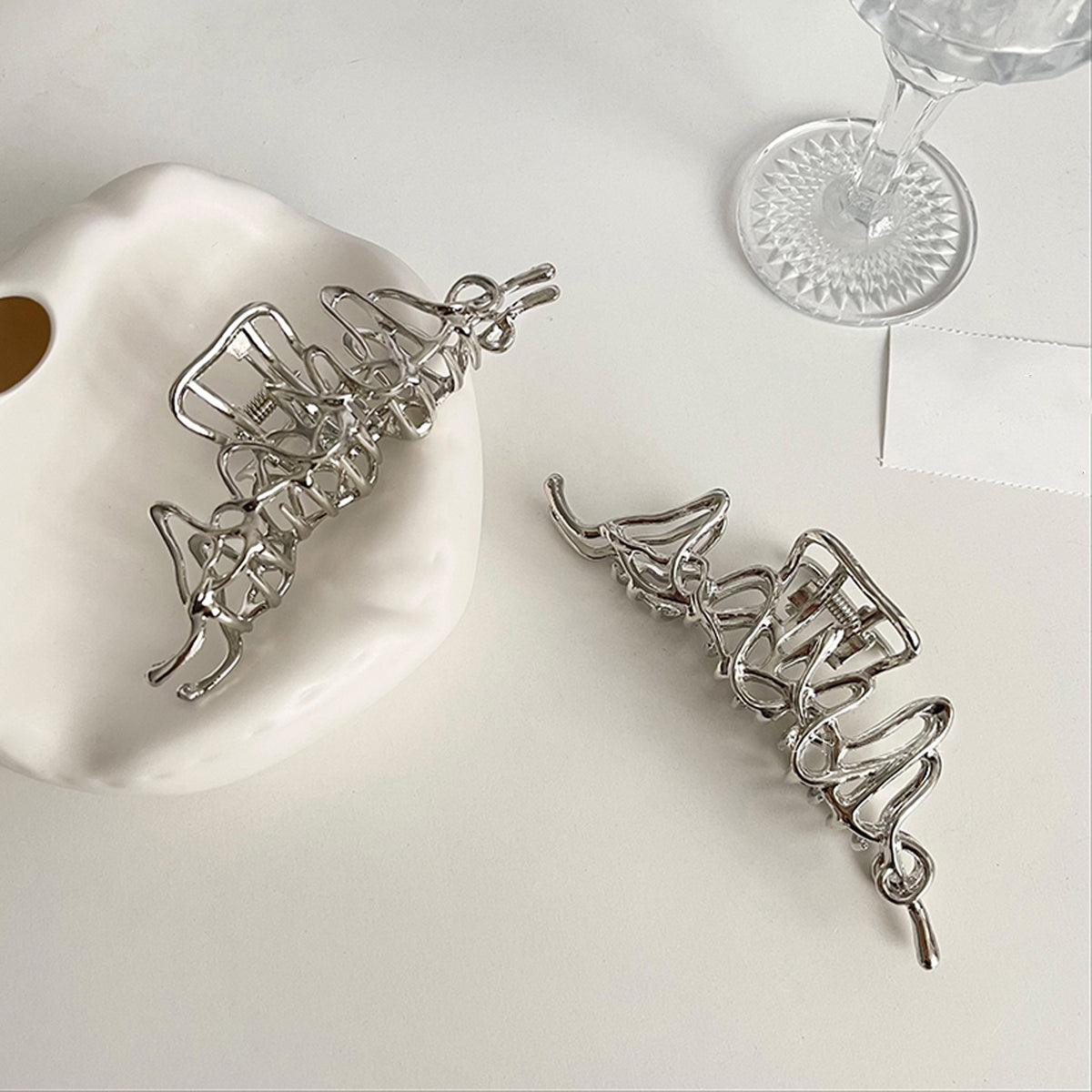 Large Metal Hair Claw Clips Nonslip Silvery Hair Clamps
