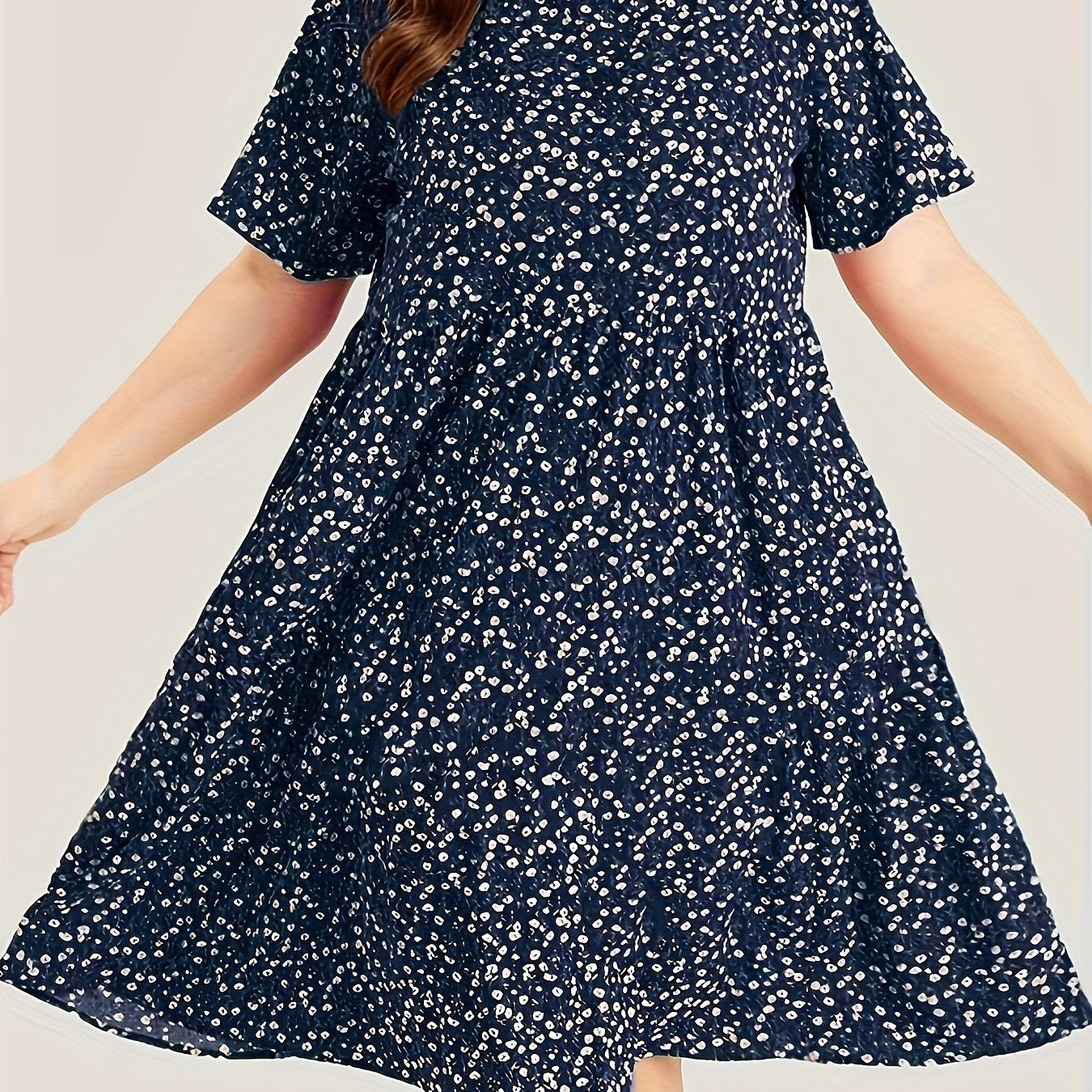  Ditsy Print Short Sleeve Round Neck Dress
