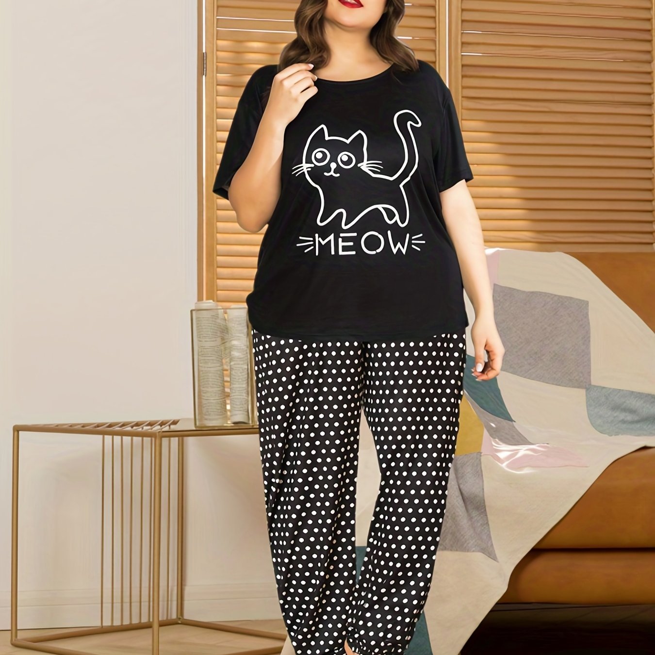  Cat Print Short Sleeve T-shirt & Dot Print Pants Pajama Set