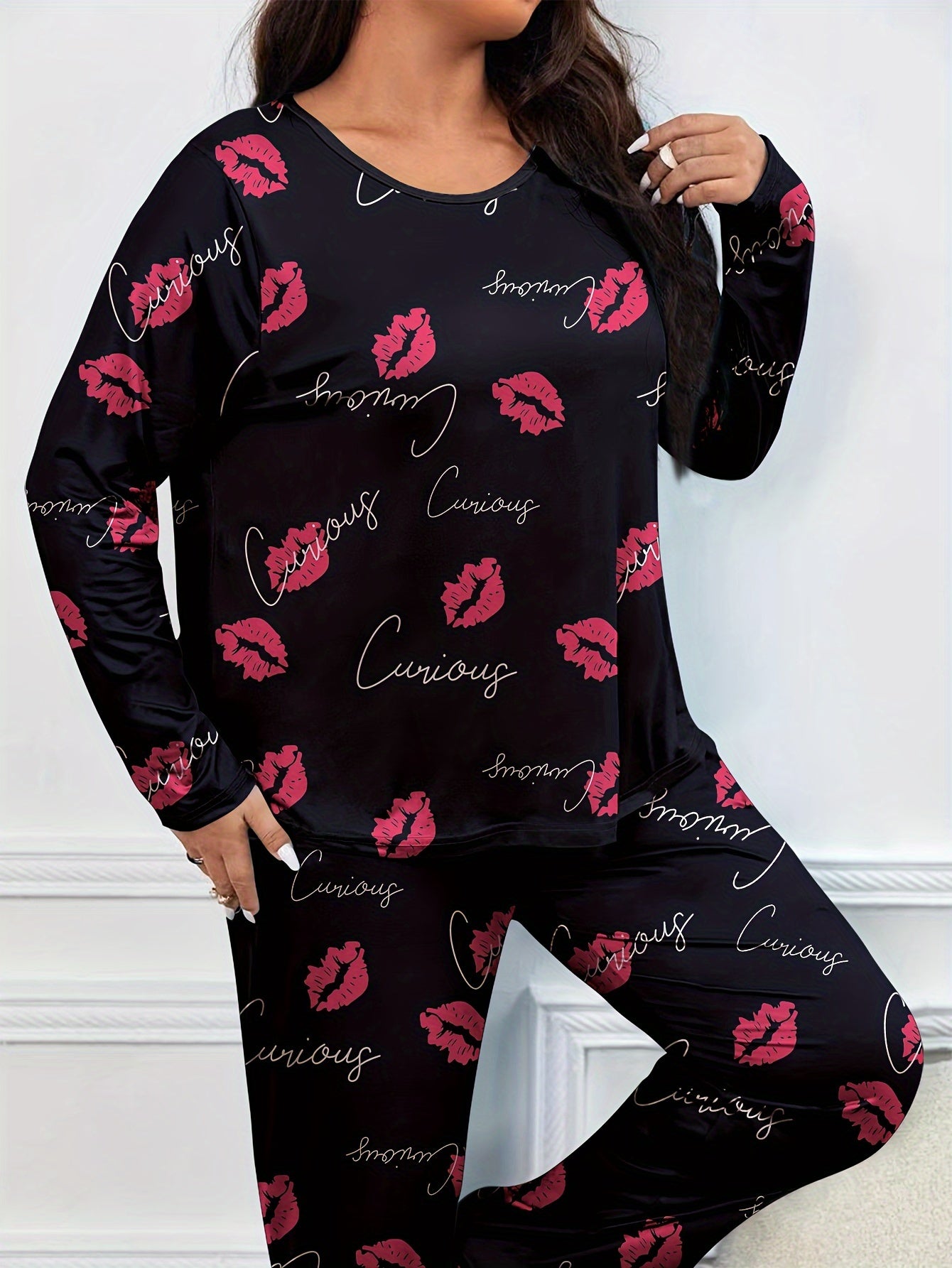  Kiss & Letter Print Pajamas Set Round Neck Long Sleeve