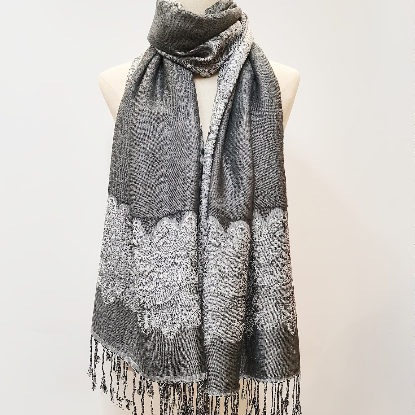 Gray Paisley Jacquard Tassel Scarf Block Wrap Windproof Shawl