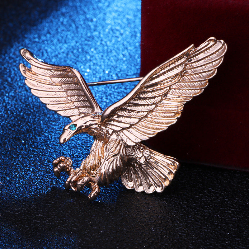 Vintage Eagle Brooch Men's Domineering Animal Pin Rhinestone Wings Chain Brooch