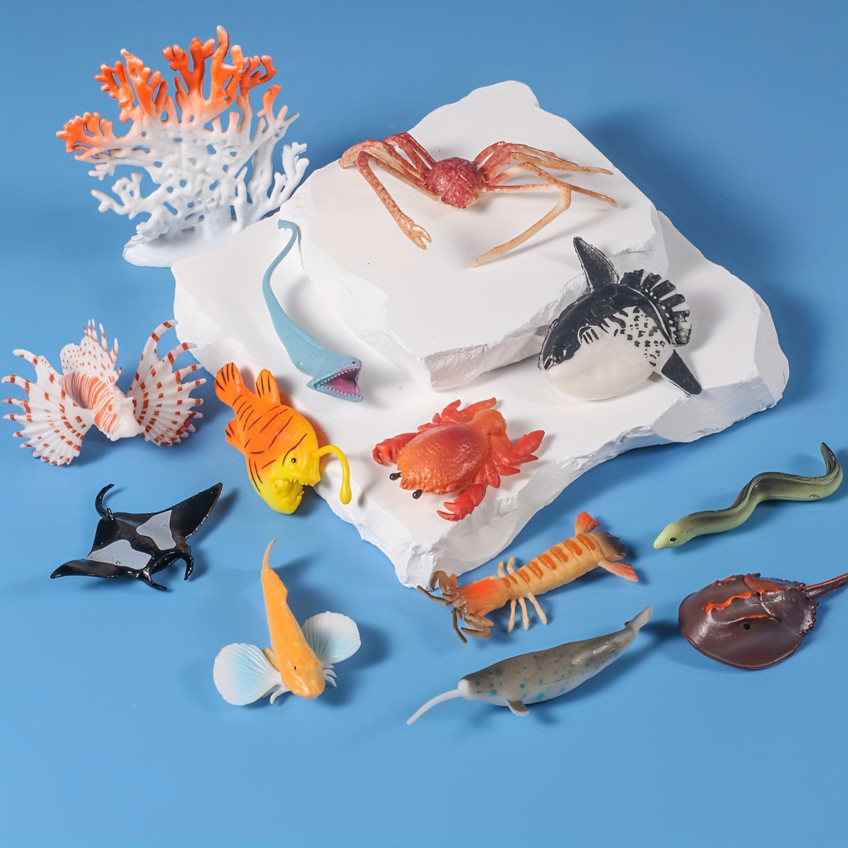 12pcs Mini Plastic Ocean Animals Set Educational Bath Toys