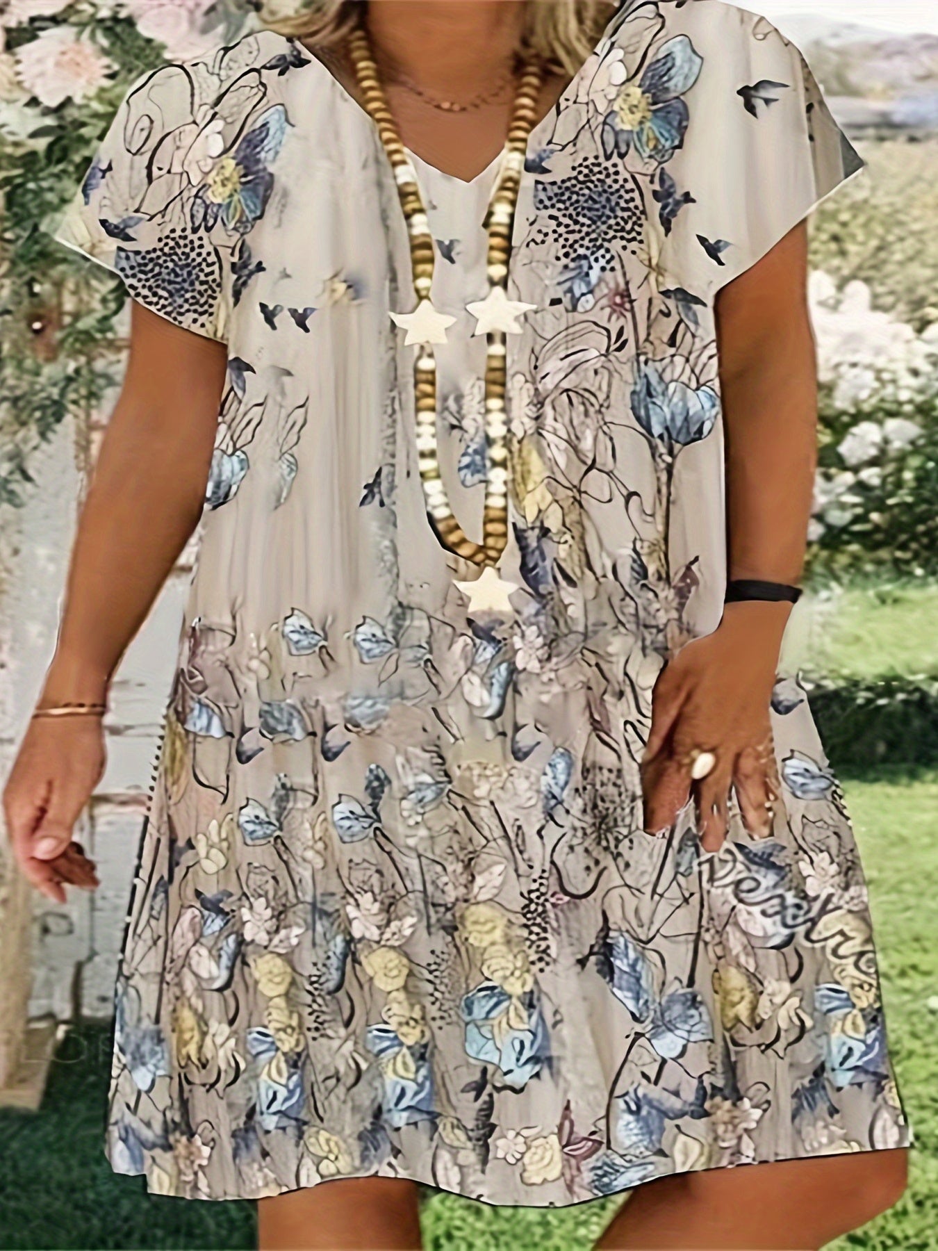  Floral Print V Neck Midi Dress