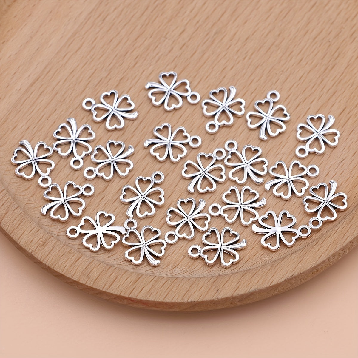 20Pcs Lucky Clover Charms Silver Plated DIY Pendants
