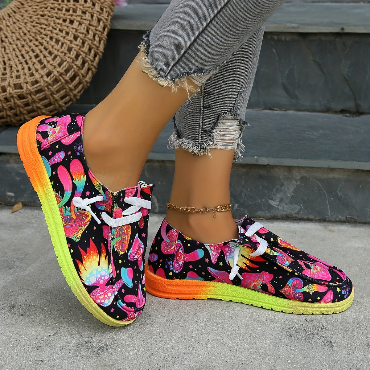 Women's Mushroom Pattern Halloween Lightweight Walking Shoes