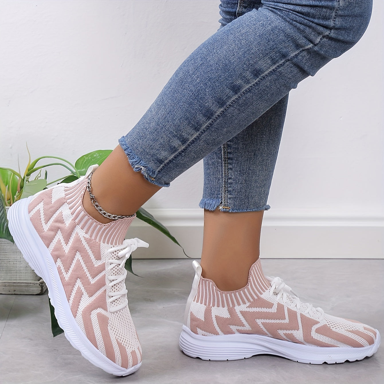 Wave Pattern Running Shoes Women Lightweight Sneakers
