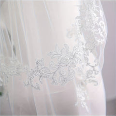 Women's Double Layered Lace Bridal Veil Floral Edge for Weddings