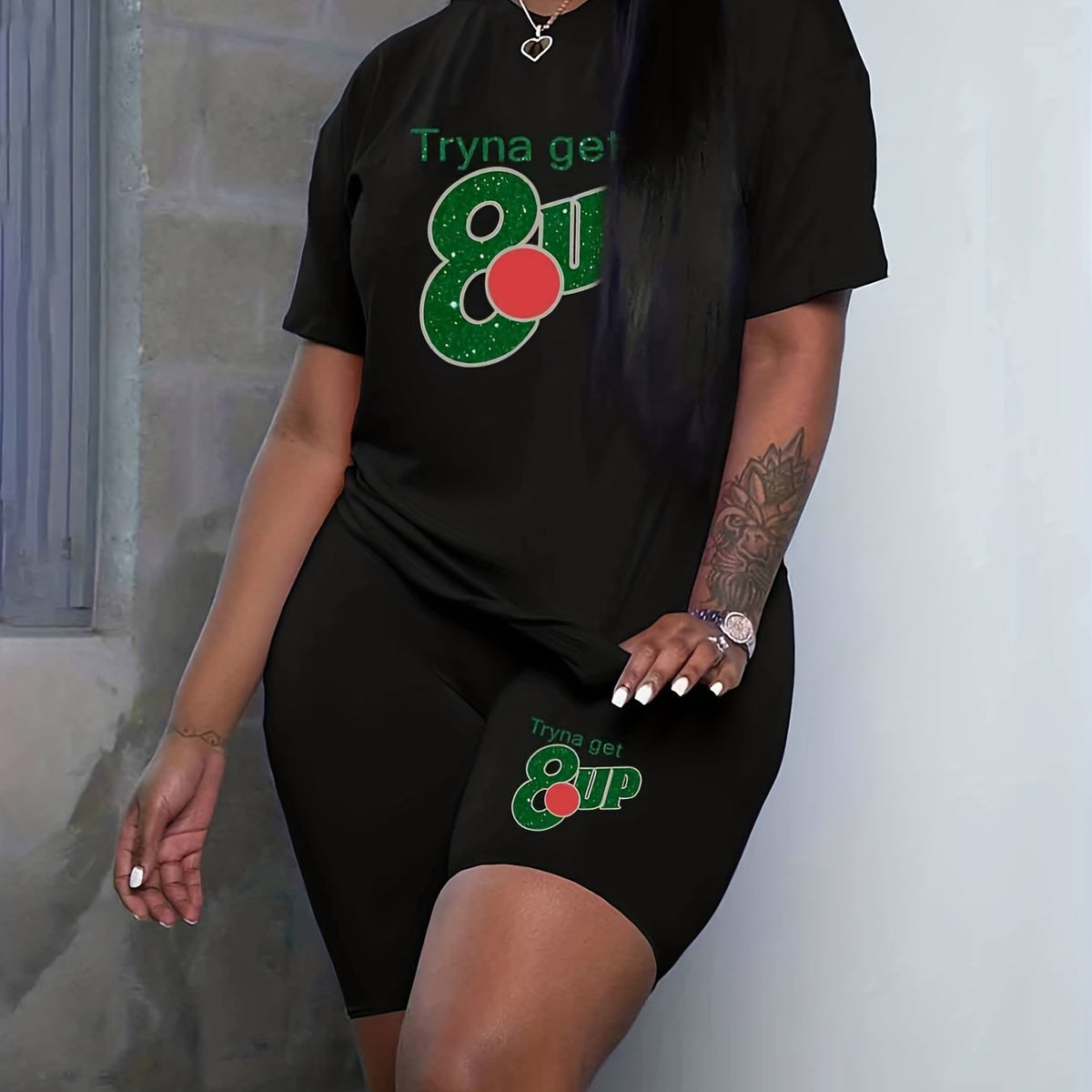  Colorblock Glitter Letter Print Top & Shorts Set