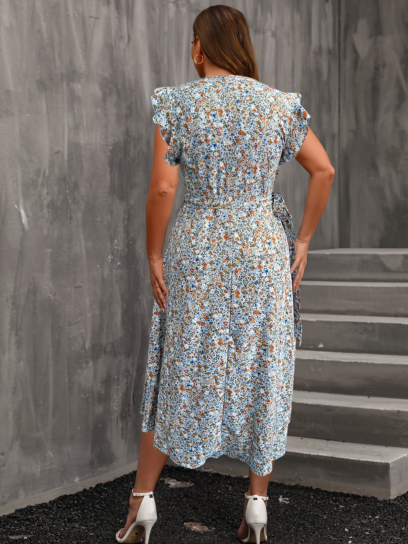  Ditsy Floral Print Butterfly Sleeve Maxi Dress