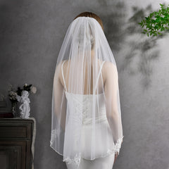 Romantic Beaded Sheer Tulle Bridal Veil for Brides