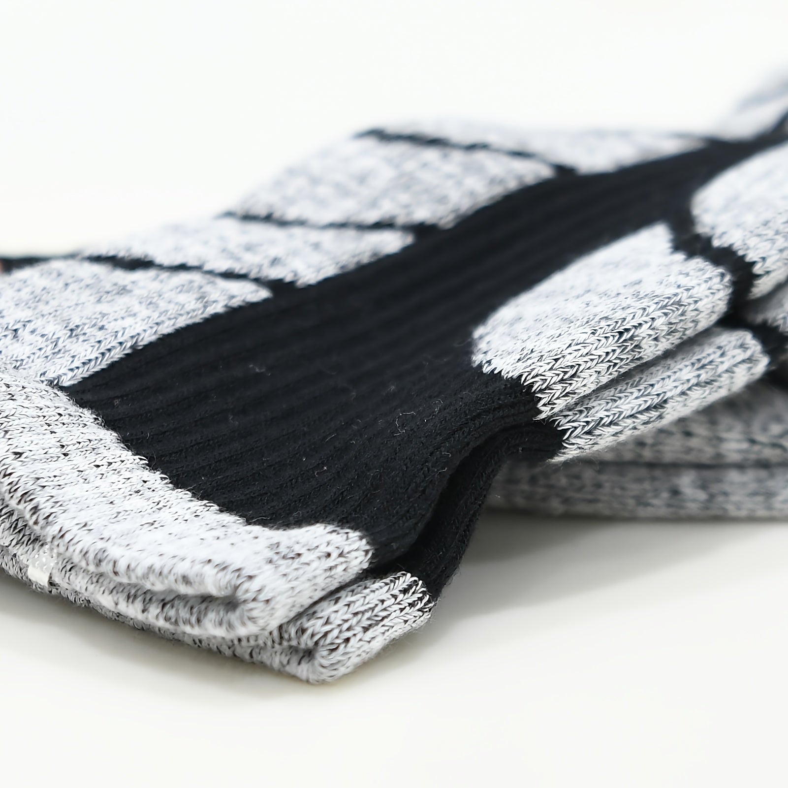 WEIERYA Ski Socks Warm & Comfortable Winter Outdoor Sports Socks