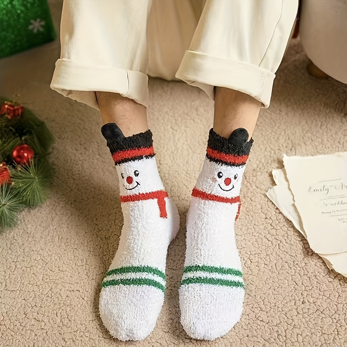 2 Pairs Christmas Fuzzy Socks Elk Cartoon Fleece Warm Sock Santa Claus Socks