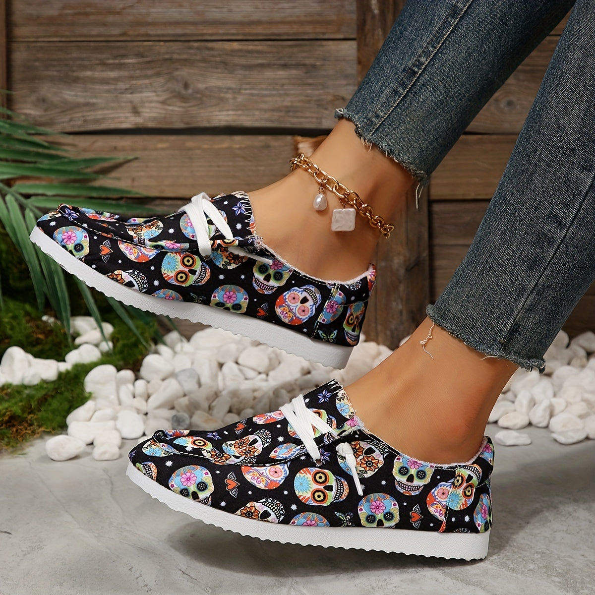 Colorful Skull Print Canvas Shoes Lace Up Outdoor Sneakers