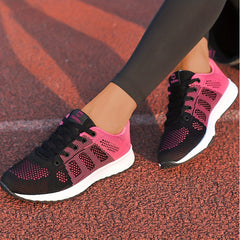 Women's Breathable Low Top Running Shoes Light And Comfortable