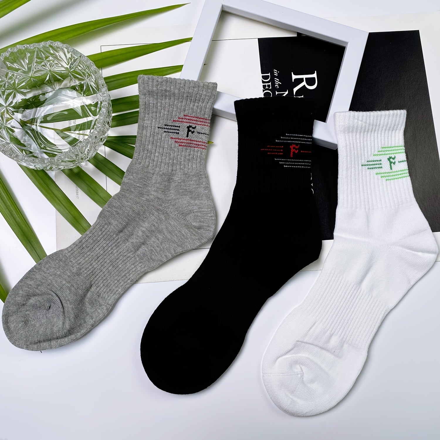 3 Pairs Mid Tube Socks Casual Sporty Breathable Crew Length Women's Stockings