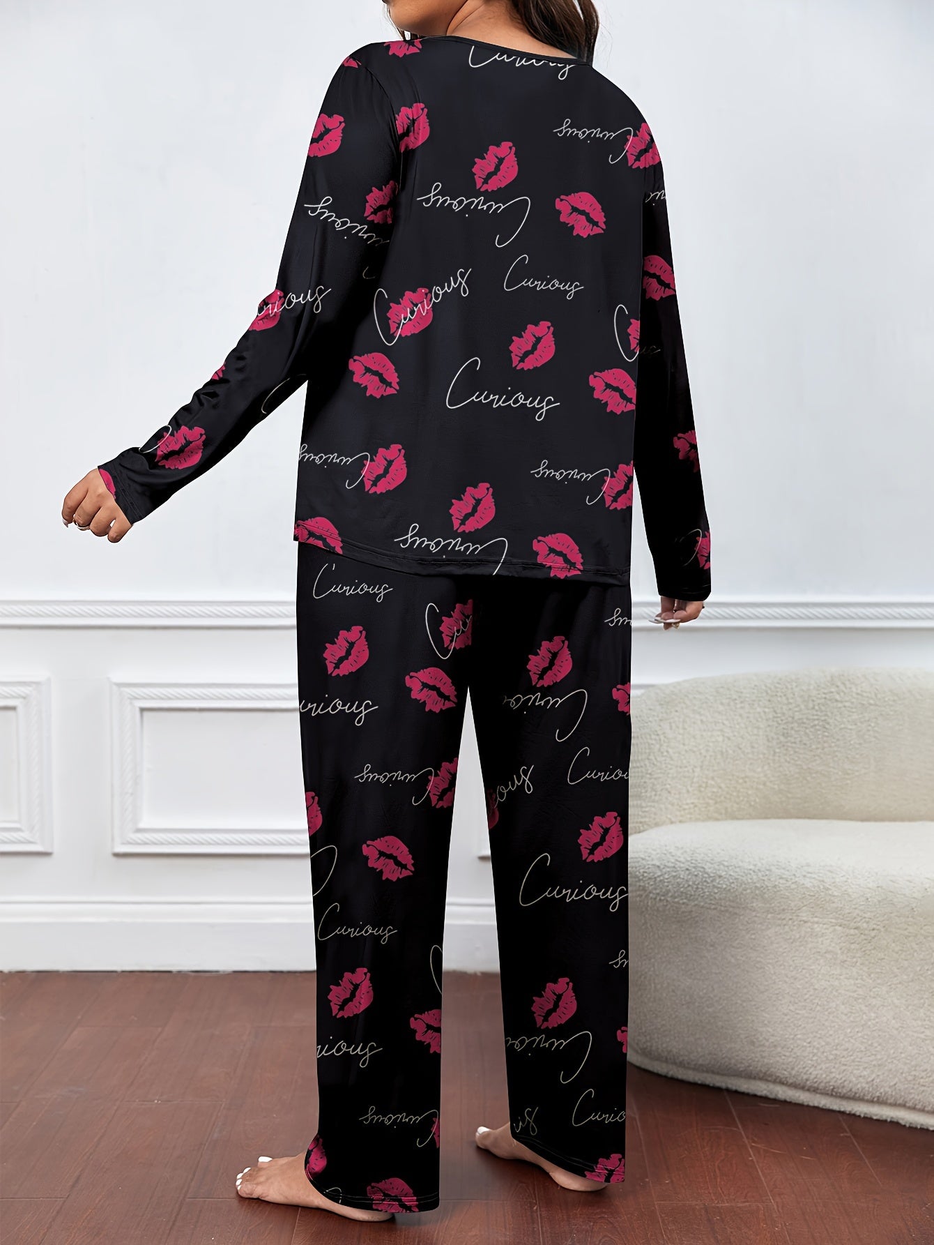  Kiss & Letter Print Pajamas Set Round Neck Long Sleeve