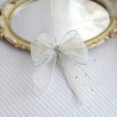 Artificial Diamond Beige Pearl Cake Decoration