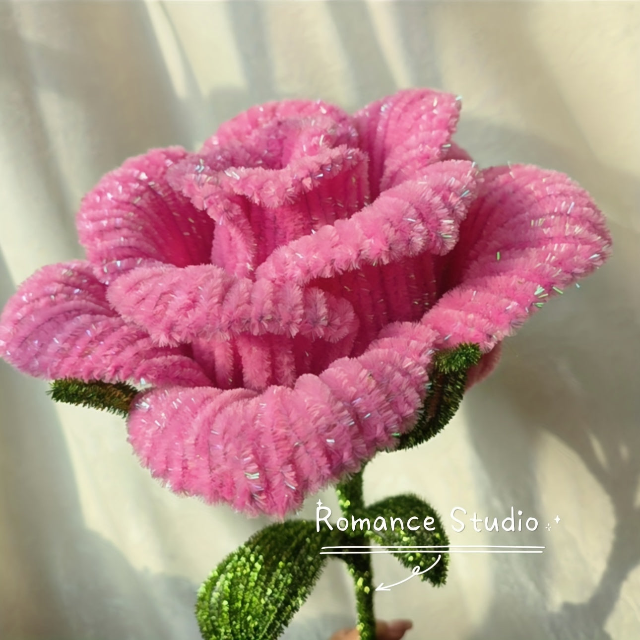 200pcs Pink Glitter Pipe Cleaners Craft for DIY Bouquet Chenille Stems