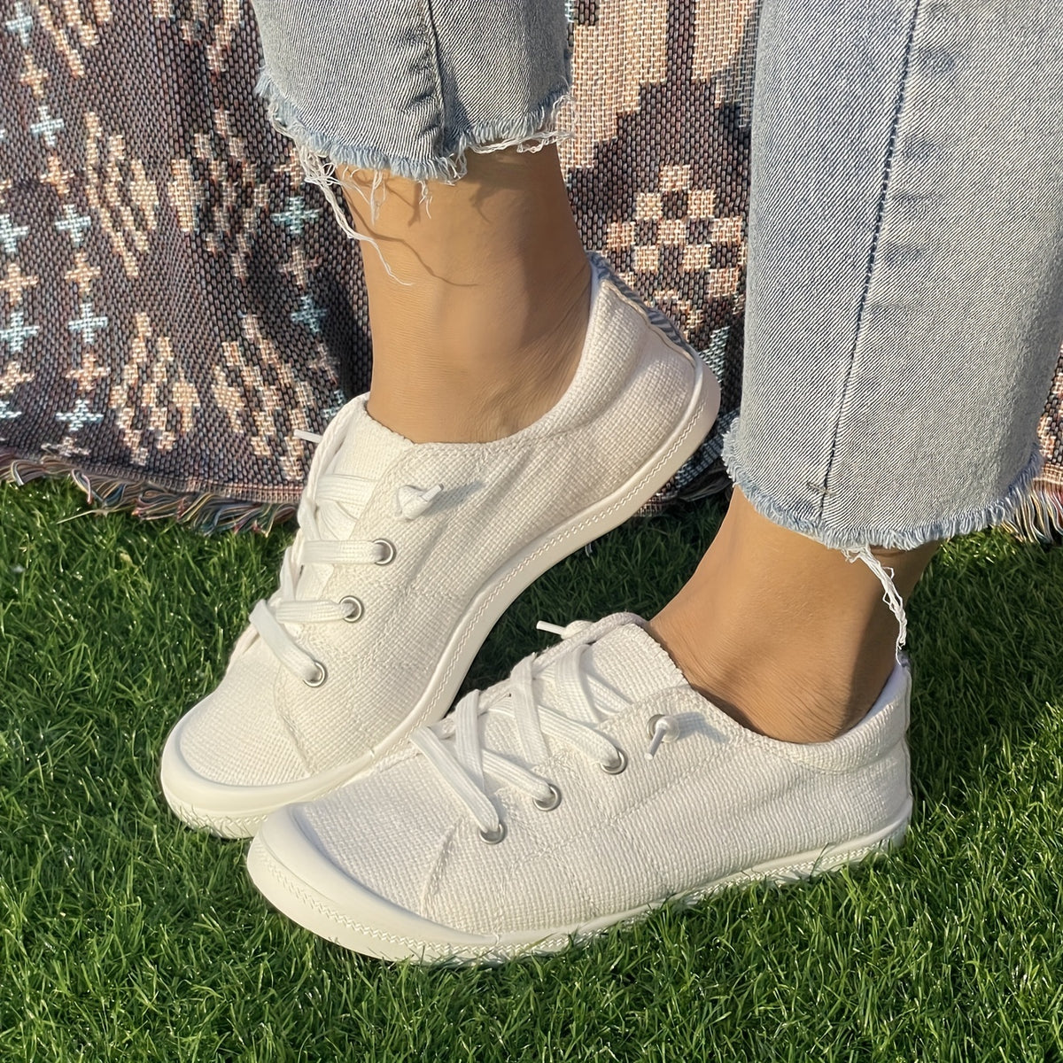 Women's Casual Solid Flat Sports Lace Up Shoes